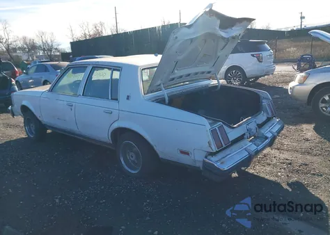 1987 Oldsmobile Cutlass Supreme Brougham из США, поврежденный, VIN 2G3GM51Y8H2301288